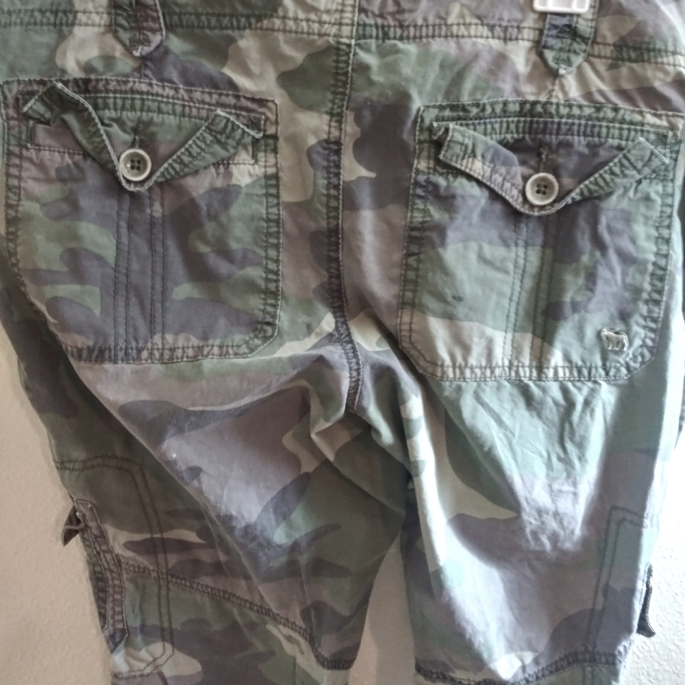 Abercrombie & Fitch Camo Pants Sz L